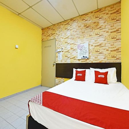 Oyo 90363 Nyamanya Inn กวนตัน ภายนอก รูปภาพ