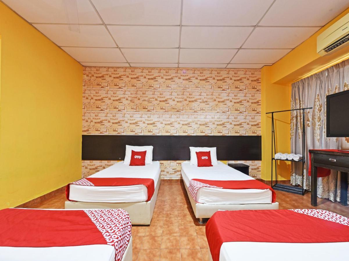 Oyo 90363 Nyamanya Inn กวนตัน ภายนอก รูปภาพ