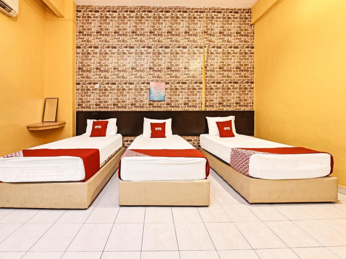Oyo 90363 Nyamanya Inn กวนตัน ภายนอก รูปภาพ